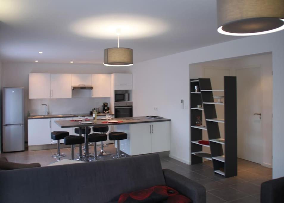 Appart Dans Maison 2 Km De La Plage Villeneuve-Loubet Exteriör bild