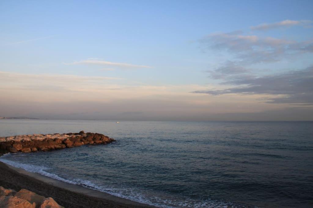 Appart Dans Maison 2 Km De La Plage Villeneuve-Loubet Exteriör bild