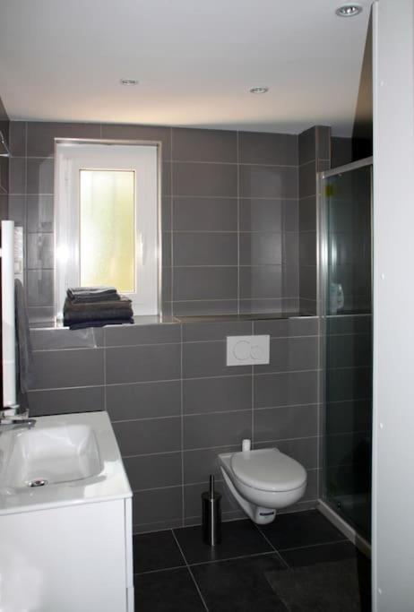 Appart Dans Maison 2 Km De La Plage Villeneuve-Loubet Exteriör bild